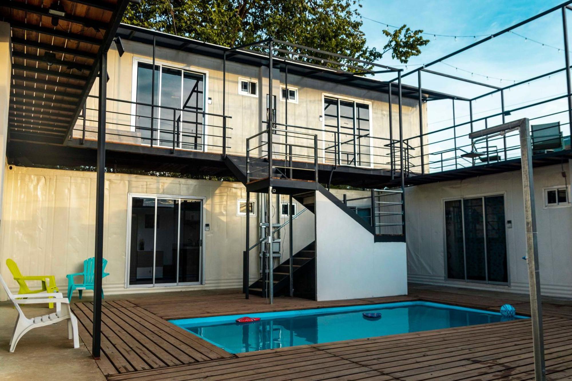 Emi'S Place Container Living Увита Екстериор снимка