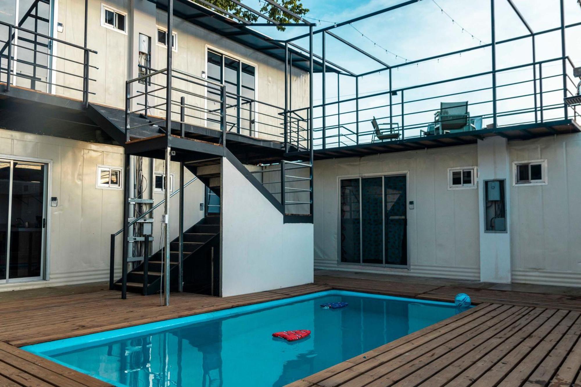 Emi'S Place Container Living Увита Екстериор снимка