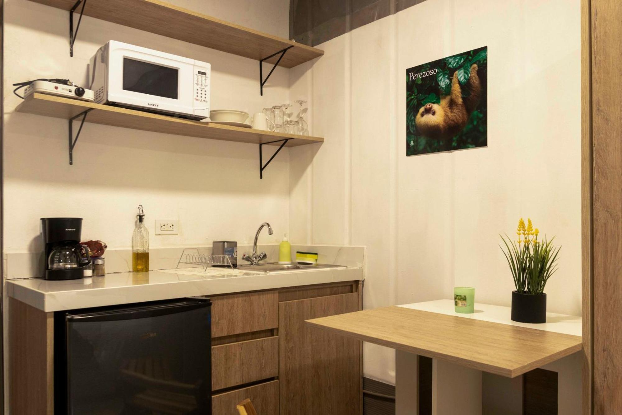 Emi'S Place Container Living Увита Екстериор снимка