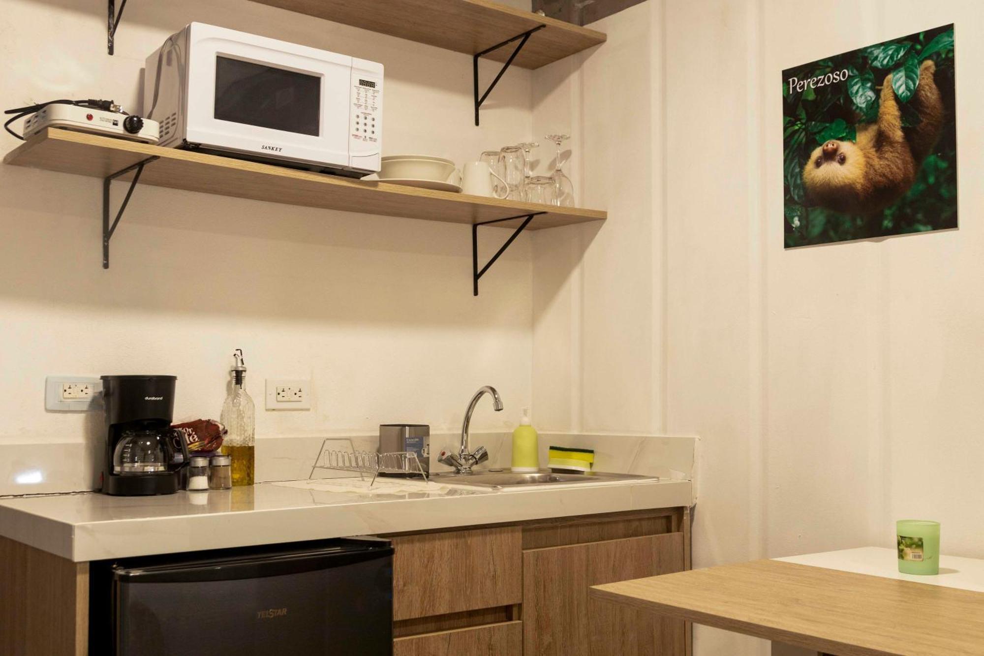 Emi'S Place Container Living Увита Екстериор снимка