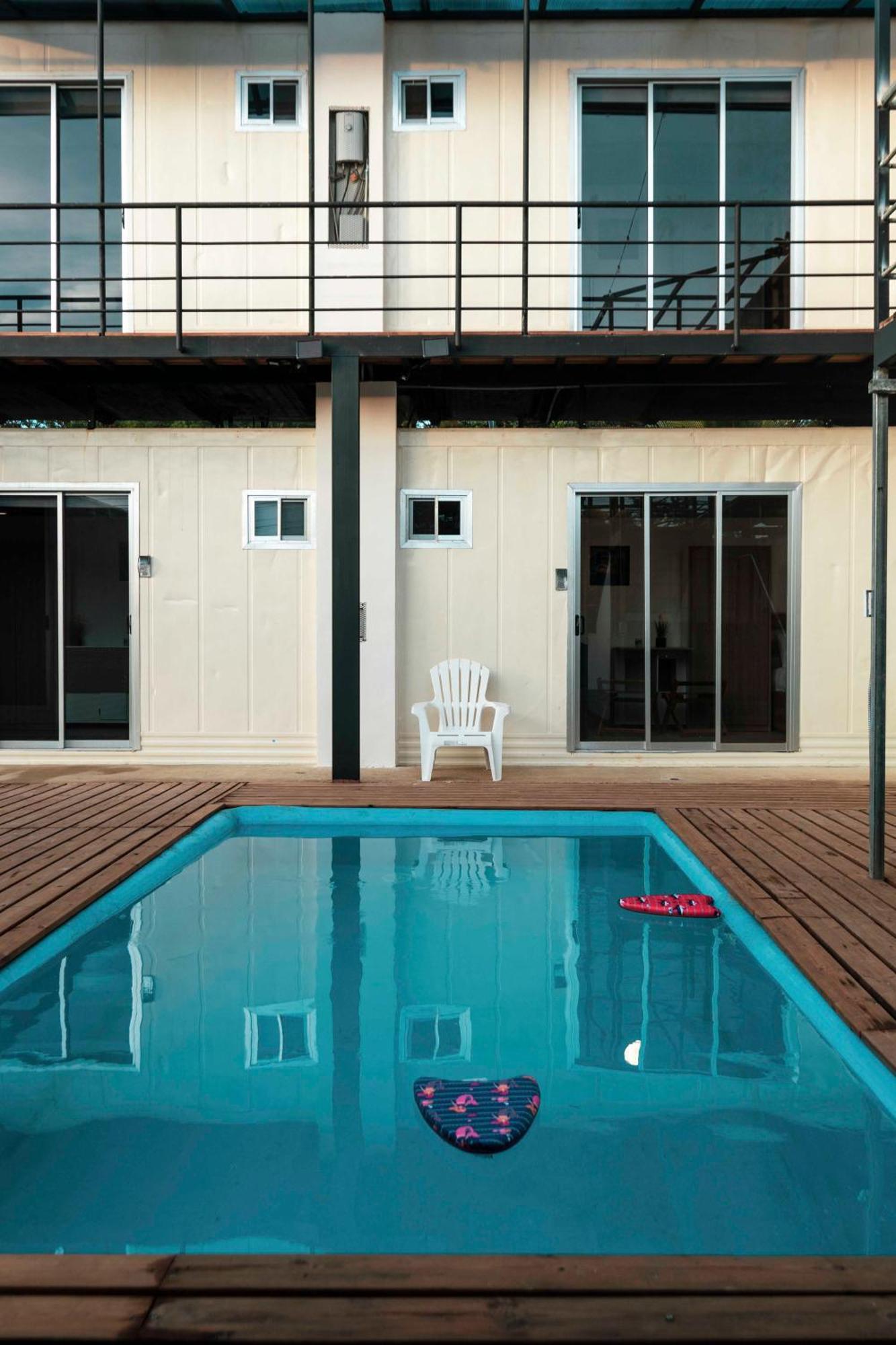 Emi'S Place Container Living Увита Екстериор снимка